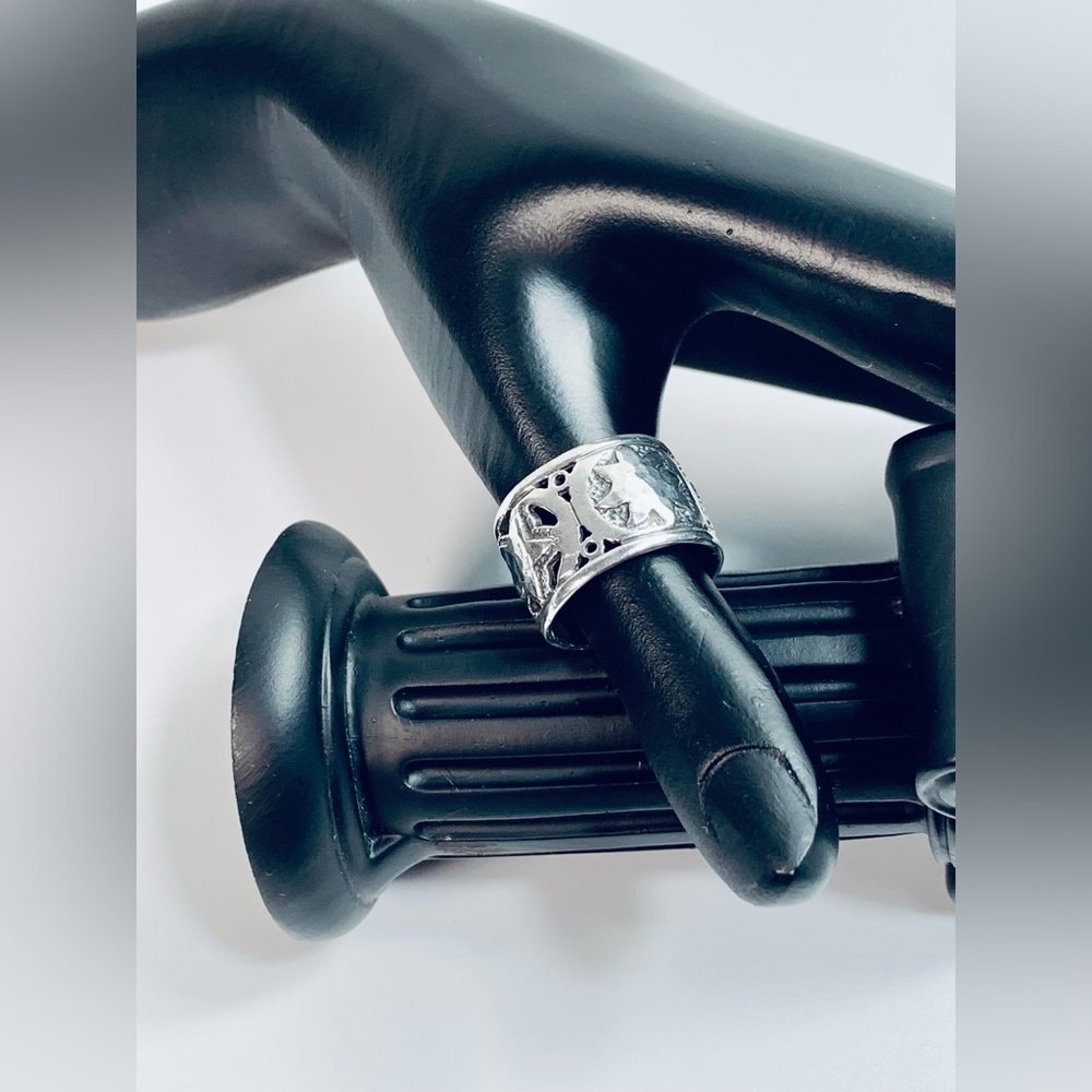 Silver Floral Cutout Wide Band Ring - Women Jewelry